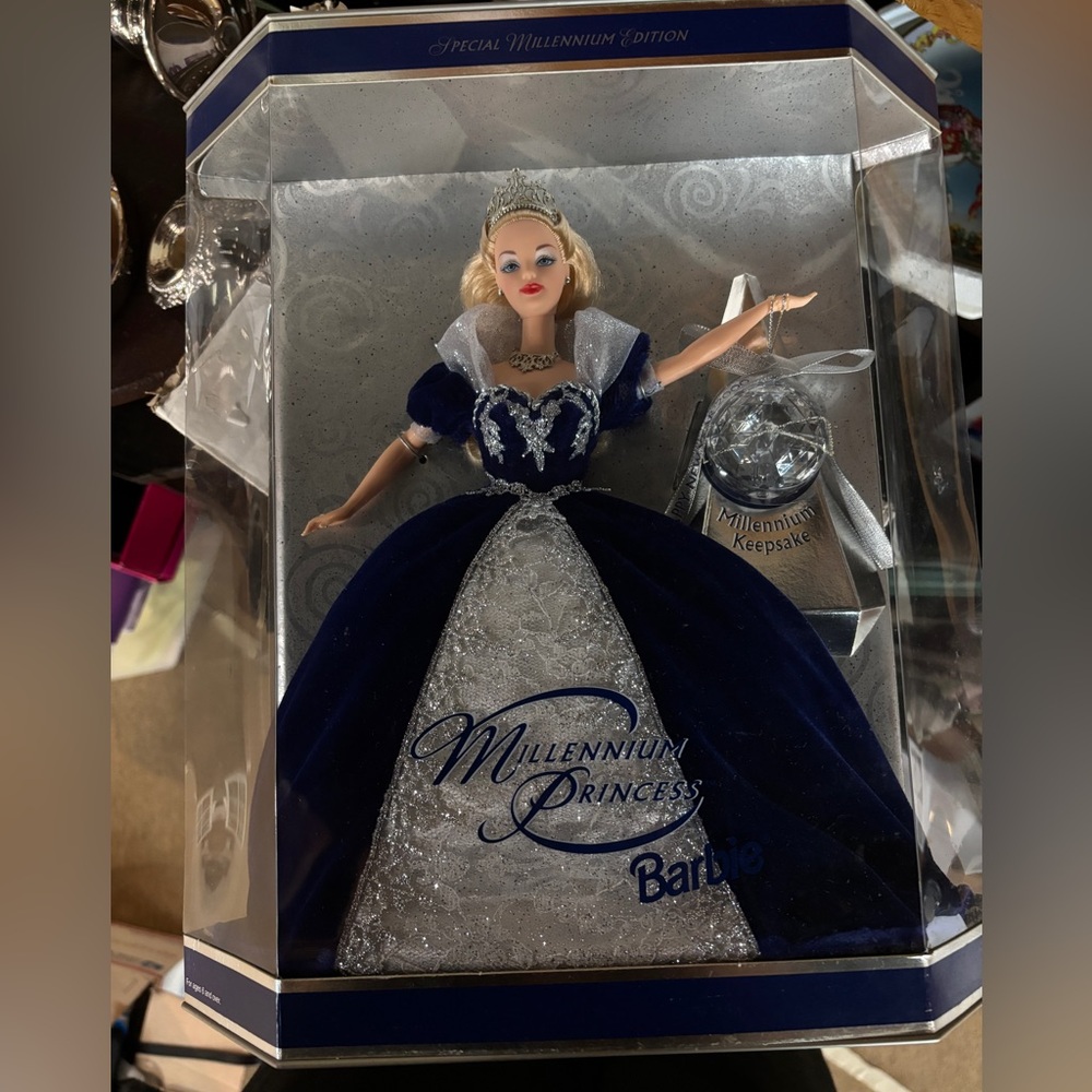 Barbie 2000 Millennium Princess Special Edition in Blue and Silver